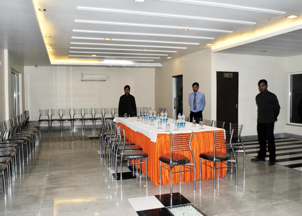 The Sapphire Grand Hotel Varanasi Exterior photo